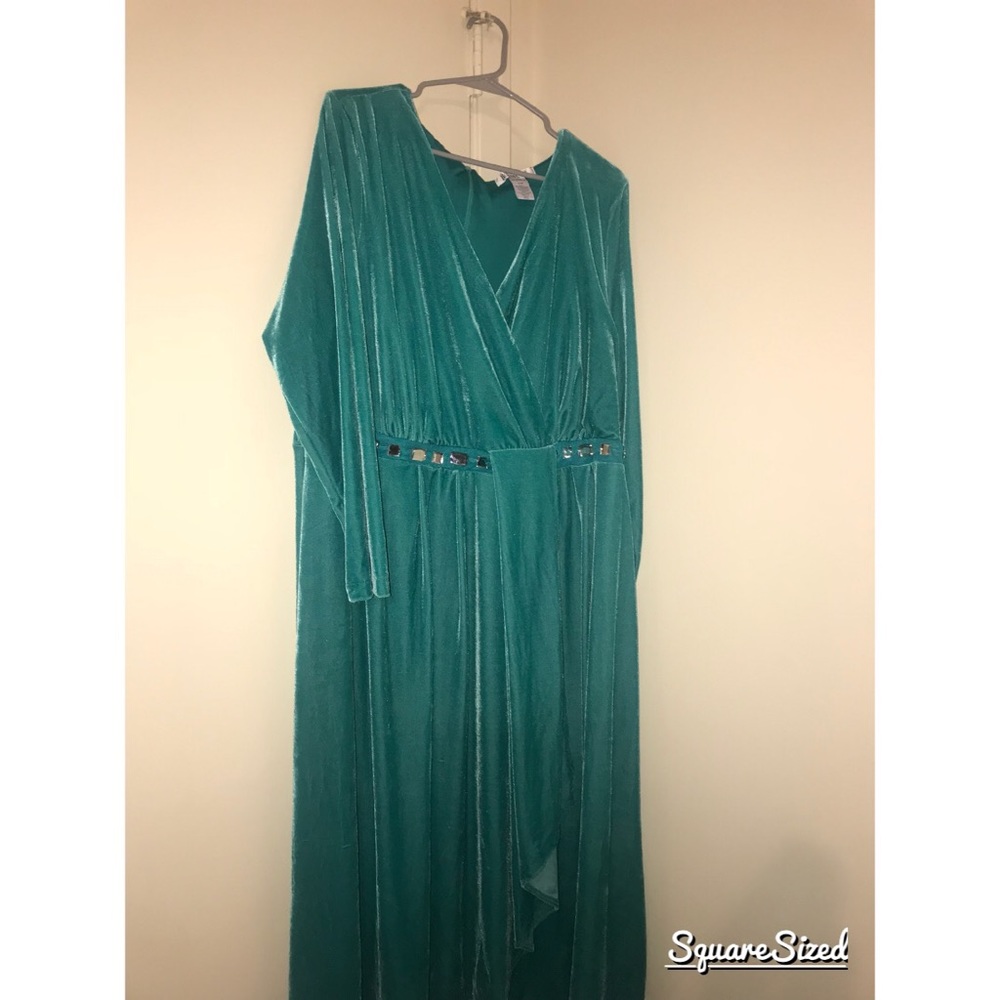 Brand new!!  Green Velvet Maxi